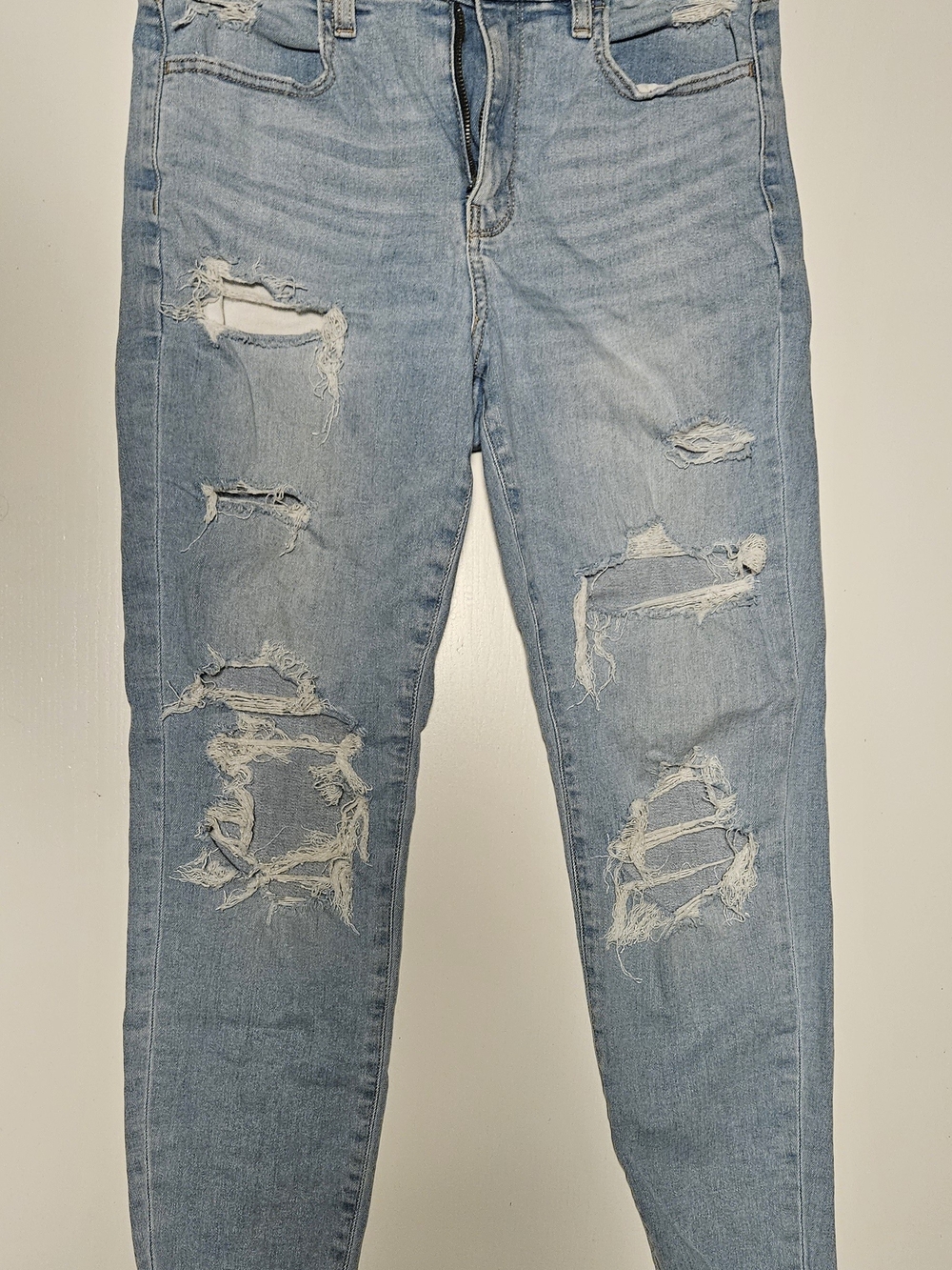 American Eagle Outfitters Light Blue Ripped Skinny Jeans
